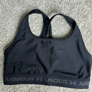 Under Armour black sports bra size medium
